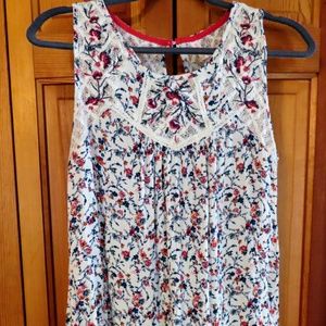 Lace Embroidered Tank top